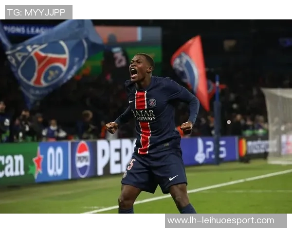 努诺门德斯谈世界最佳边后卫称号不愿自夸谦逊态度引人关注 努诺门德斯谈世界最佳边后卫称号不愿自夸谦逊态度引人关注