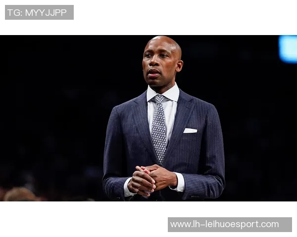 维拉纽瓦分析哈登与皮蓬的职业生涯差异与历史地位